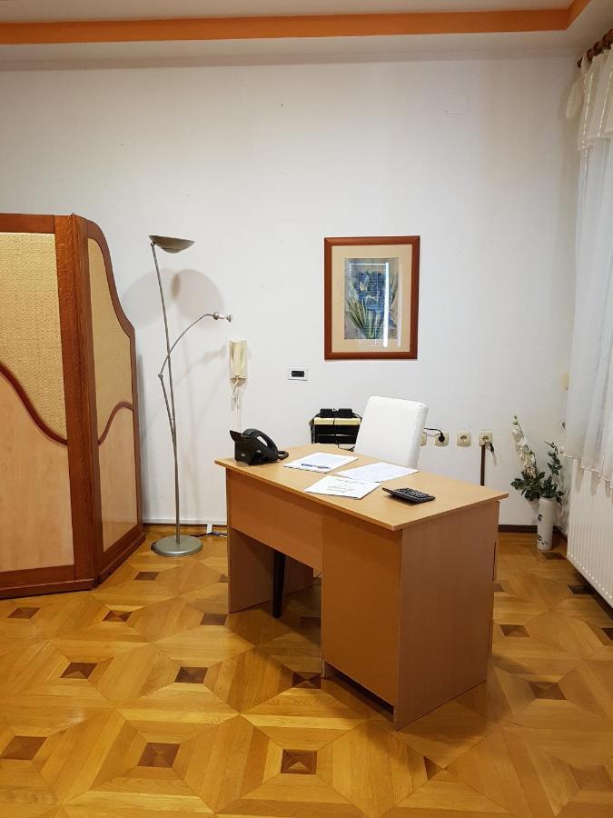 Prenociste Klas Pleternica Bagian luar foto