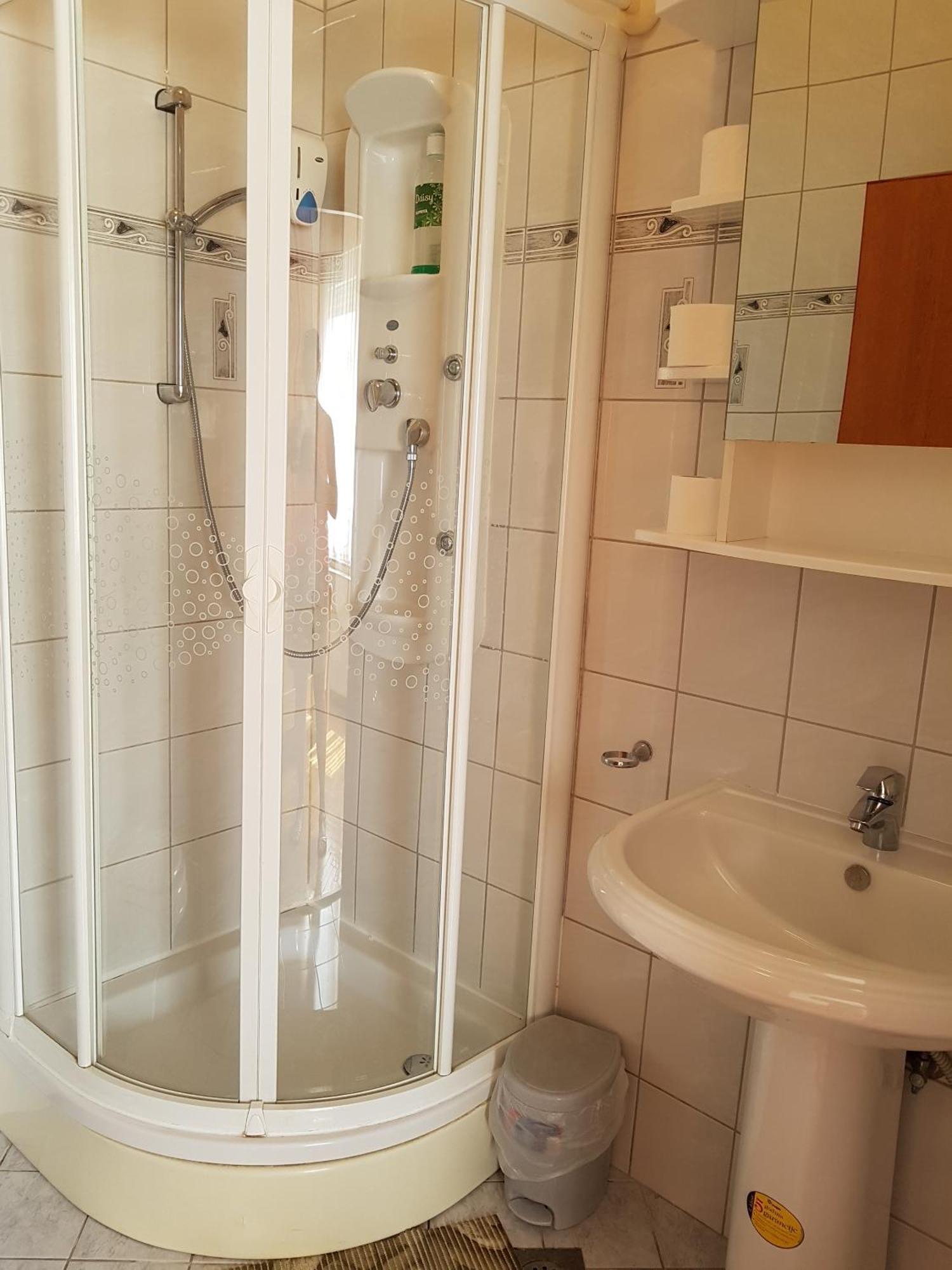 Prenociste Klas Pleternica Ruang foto